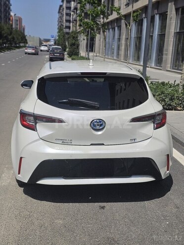 Toyota Corolla 2018, 90,000 km - 1.8 l - Bakı