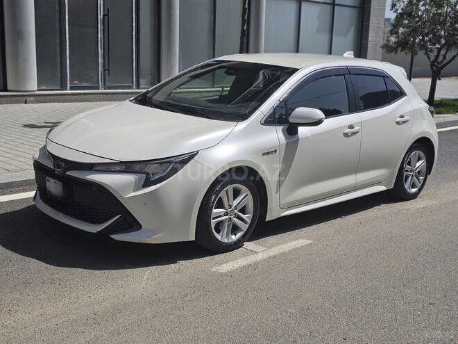 Toyota Corolla 2018, 90,000 km - 1.8 l - Bakı