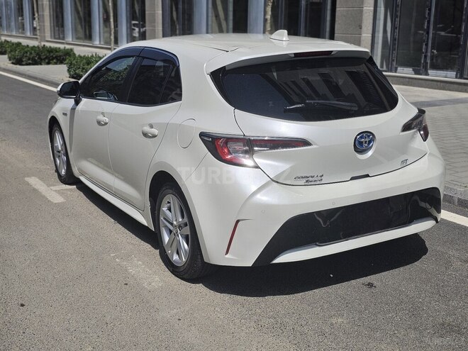 Toyota Corolla 2018, 90,000 km - 1.8 l - Bakı