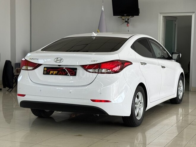 Hyundai Elantra 2015, 132,000 km - 1.6 l - Bakı