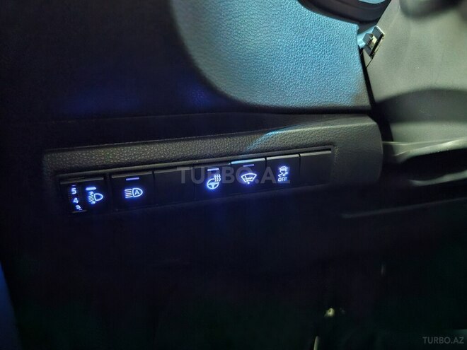 Toyota Corolla 2018, 90,000 km - 1.8 l - Bakı