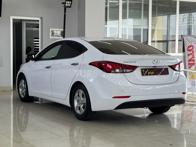 Hyundai Elantra 2015, 132,000 km - 1.6 l - Bakı