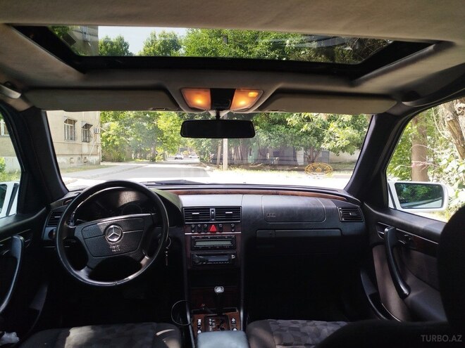 Mercedes C 280 1999, 421,648 km - 2.8 л - Mingəçevir