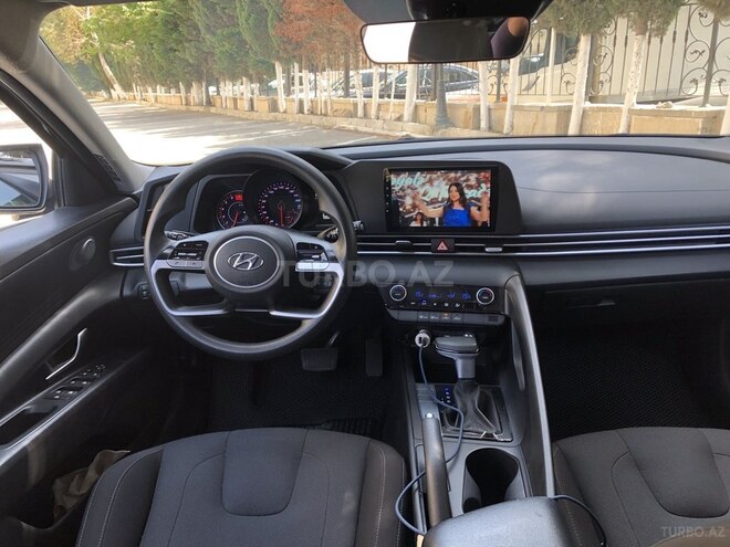 Hyundai Elantra 2022, 52,625 km - 1.6 l - Bakı