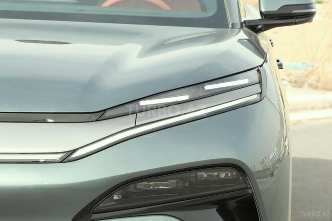 BYD Tang L-7
