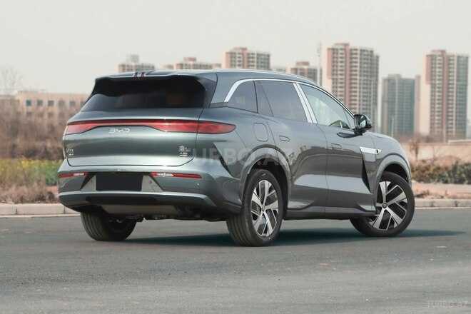 BYD Tang L-6