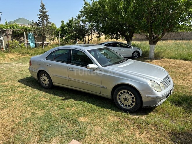 Mercedes E 270 2002, 328,000 km - 2.7 л - Sumqayıt