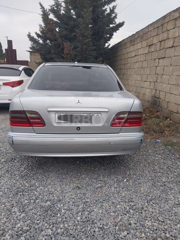 Mercedes E 270 2000, 438,364 km - 2.7 l - Bakı