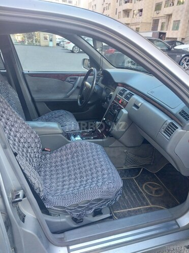 Mercedes E 270 2000, 438,364 km - 2.7 l - Bakı