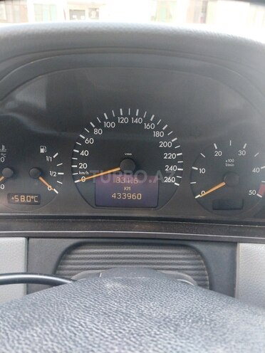 Mercedes E 270 2000, 438,364 km - 2.7 l - Bakı