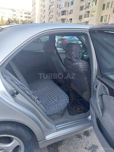 Mercedes E 270 2000, 438,364 km - 2.7 l - Bakı