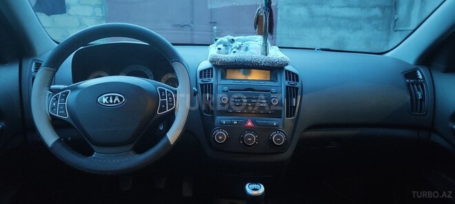 Kia Ceed 2008, 275,000 km - 1.6 л - Bakı