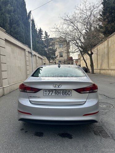 Hyundai Elantra 2017, 150,000 km - 2.0 л - Bakı
