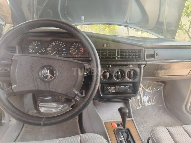 Mercedes 190 1991, 252,856 km - 2.0 l - Sumqayıt