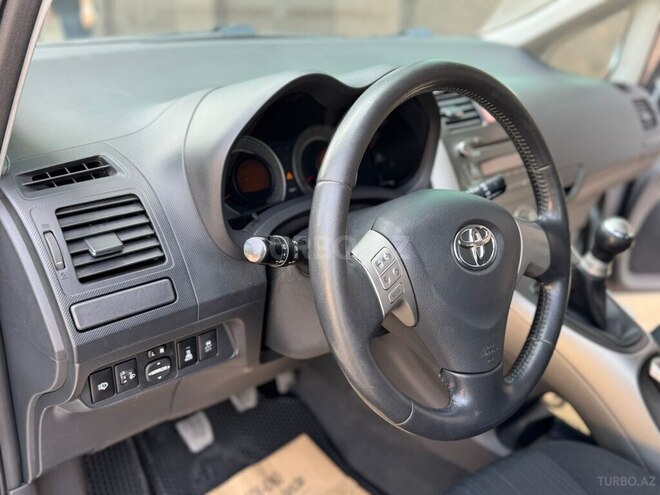Toyota Auris 2008, 258,300 km - 1.4 l - Gəncə
