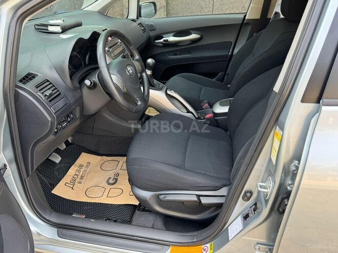 Toyota Auris 2008, 258,300 km - 1.4 l - Gəncə