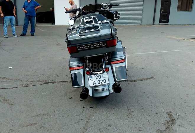 Harley-Davidson FLHX Street Glide-2
