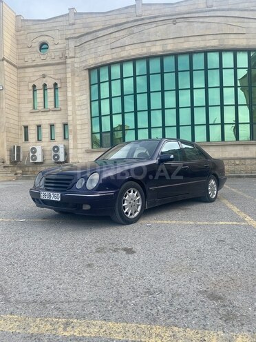 Mercedes E 270 1999, 300,000 km - 2.7 л - Bakı