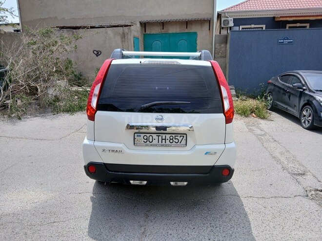 Nissan X-Trail 2014, 180,000 km - 2.5 л - Bakı