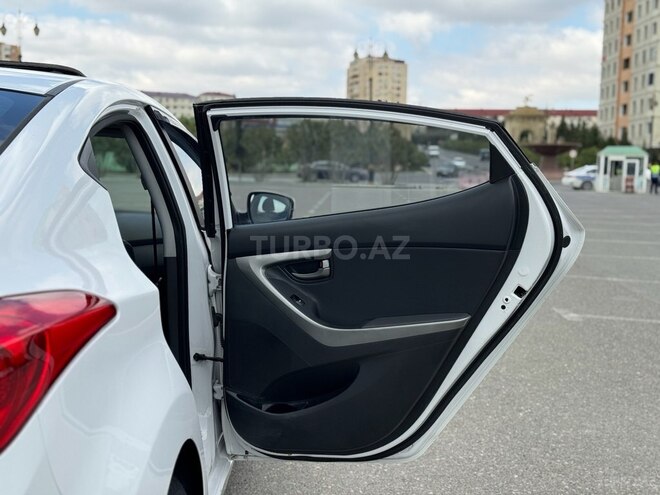 Hyundai Elantra 2013, 231,000 km - 1.6 l - Sumqayıt
