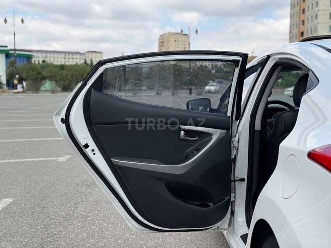 Hyundai Elantra 2013, 231,000 km - 1.6 l - Sumqayıt