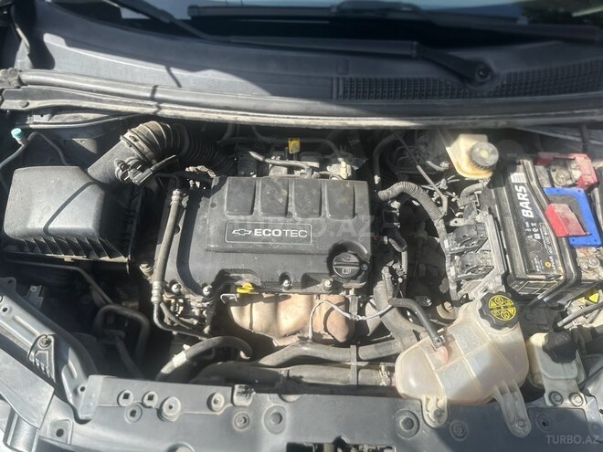 Chevrolet Aveo-13