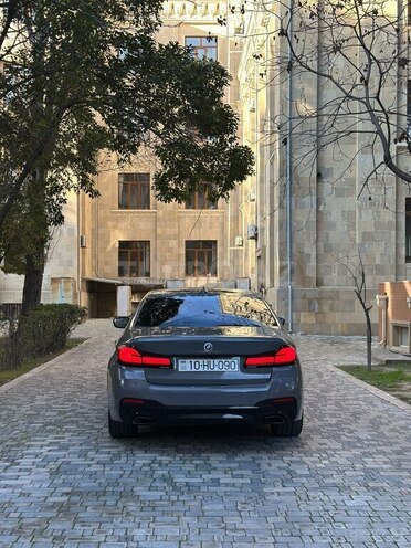 BMW 520-6
