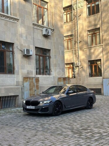 BMW 520-8