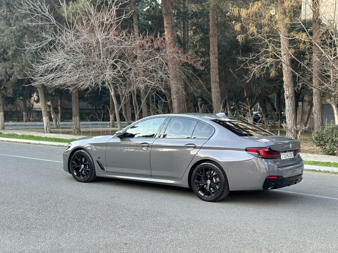 BMW 520-11