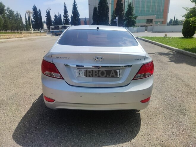 Hyundai Accent 2015, 205,000 km - 1.4 l - Gəncə