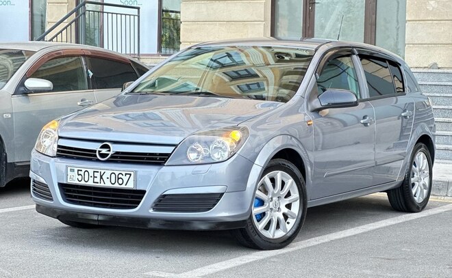 Opel Astra 2004, 207,000 km - 1.4 l - Bakı