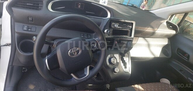 Toyota Sienta 2016, 138,000 km - 1.5 l - Bakı