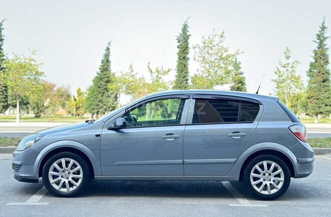 Opel Astra 2004, 207,000 km - 1.4 l - Bakı