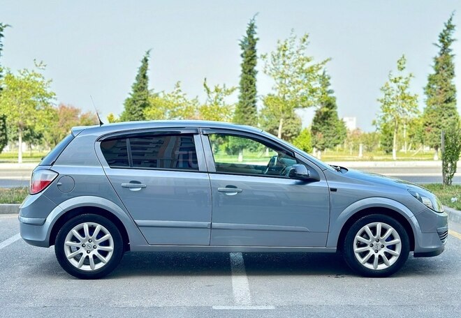 Opel Astra 2004, 207,000 km - 1.4 l - Bakı