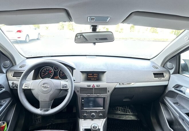 Opel Astra 2004, 207,000 km - 1.4 l - Bakı