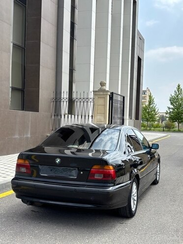 BMW 520 1996, 250,000 km - 2.0 л - Şirvan