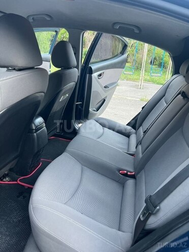 Hyundai Elantra 2015, 142,000 km - 1.8 l - Bakı
