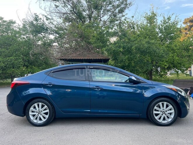 Hyundai Elantra 2015, 142,000 km - 1.8 l - Bakı