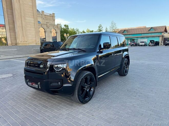 Land Rover Defender-7