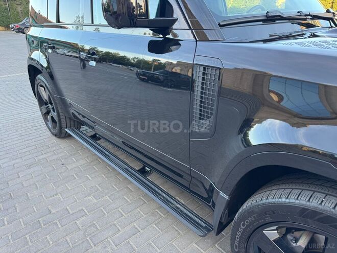 Land Rover Defender-9