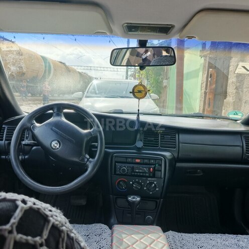 Opel Vectra 1996, 350,000 km - 1.6 l - Bakı