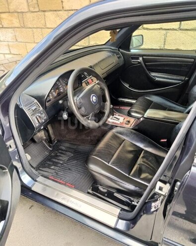 Mercedes C 200 1999, 320,000 km - 2.0 л - Bakı