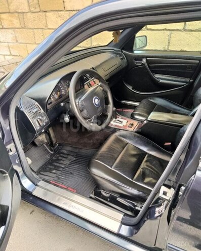 Mercedes C 200 1999, 320,000 km - 2.0 л - Bakı