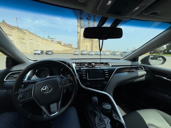 Toyota Camry 2018, 186,000 km - 2.5 l - Bakı
