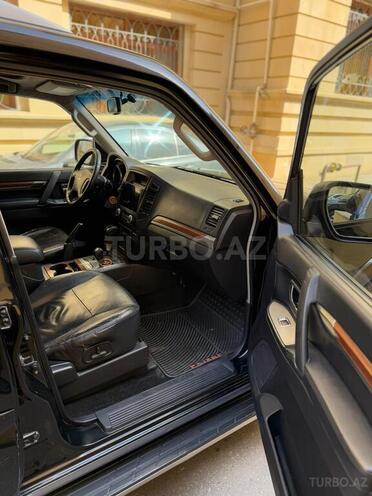 Mitsubishi Pajero 2007, 235,000 km - 3.0 l - Bakı