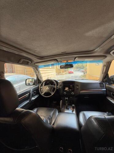 Mitsubishi Pajero 2007, 235,000 km - 3.0 l - Bakı