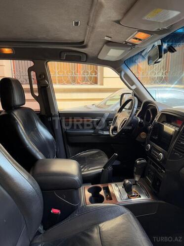 Mitsubishi Pajero 2007, 235,000 km - 3.0 l - Bakı