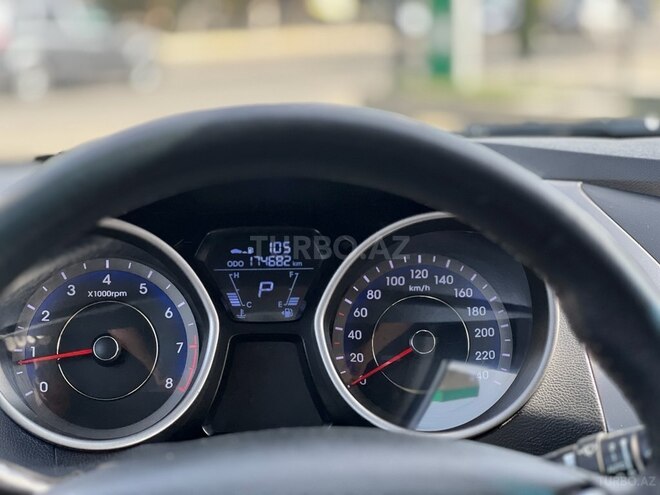Hyundai Elantra 2011, 175,000 km - 1.8 l - Şirvan