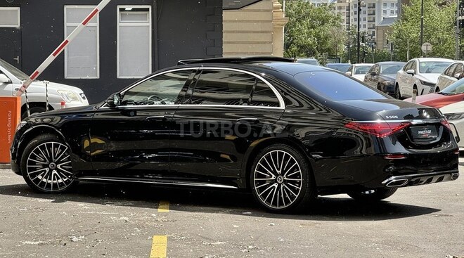 Mercedes S 500 4MATIC-11