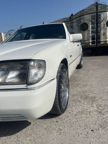 Mercedes S 320 1993, 366,666 km - 3.2 l - Bakı